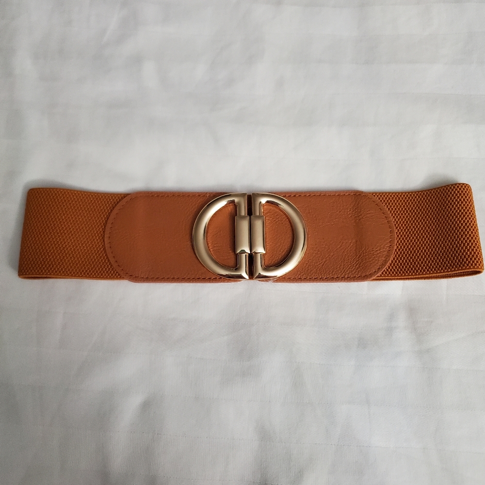 Tan Stretch Belt with Gold Clasp